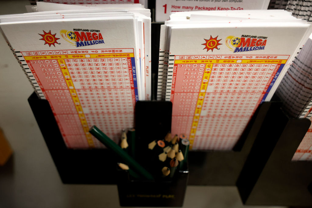 You Could Win a Record-Setting Mega Millions Jackpot Tonight